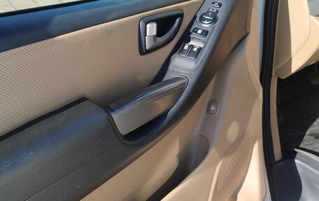 Hyundai H-1 II рестайлинг, 2018 год, 2 600 000 рублей, 10 фотография