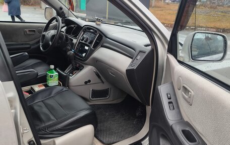 Toyota Highlander III, 2001 год, 1 030 000 рублей, 8 фотография