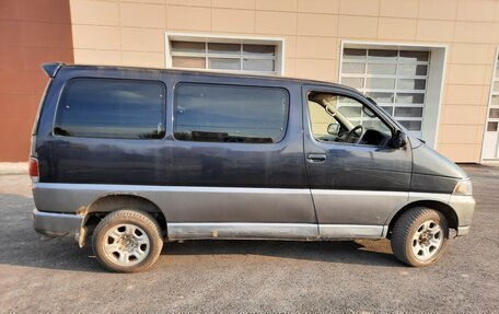 Toyota Regius, 1999 год, 600 000 рублей, 5 фотография