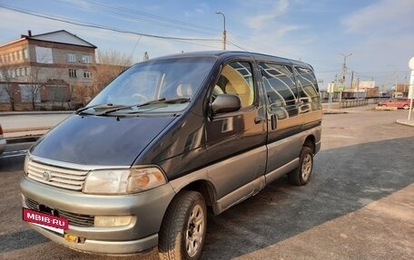 Toyota Regius, 1999 год, 600 000 рублей, 2 фотография