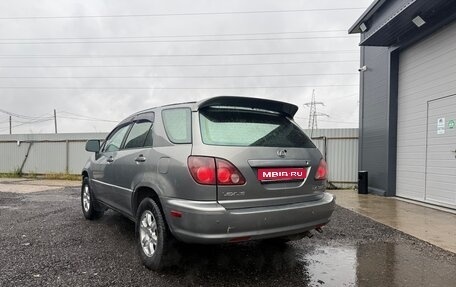 Lexus RX IV рестайлинг, 2000 год, 485 000 рублей, 1 фотография