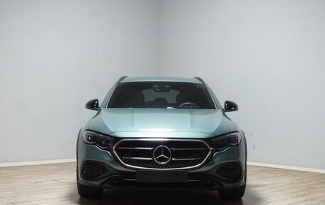 Mercedes-Benz E-Класс, 2025 год, 12 700 000 рублей, 2 фотография