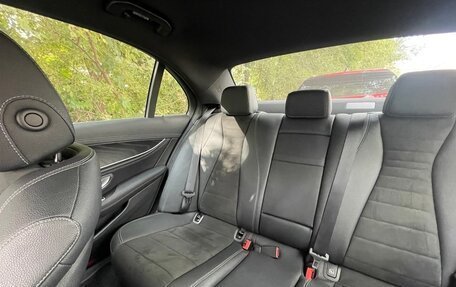 Mercedes-Benz E-Класс, 2020 год, 3 550 000 рублей, 8 фотография