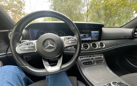 Mercedes-Benz E-Класс, 2020 год, 3 550 000 рублей, 6 фотография