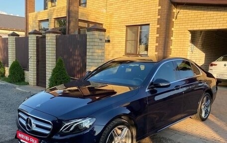 Mercedes-Benz E-Класс, 2020 год, 3 550 000 рублей, 2 фотография