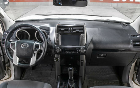 Toyota Land Cruiser Prado 150 рестайлинг 2, 2011 год, 2 698 000 рублей, 13 фотография