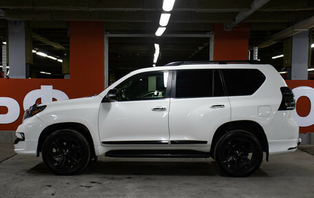 Toyota Land Cruiser Prado 150 рестайлинг 2, 2011 год, 2 698 000 рублей, 8 фотография
