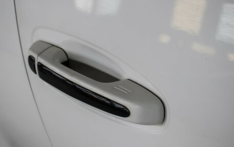 Toyota Land Cruiser Prado 150 рестайлинг 2, 2011 год, 2 698 000 рублей, 16 фотография