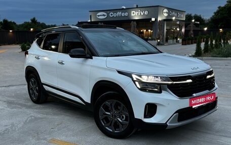 KIA Seltos I, 2024 год, 2 300 000 рублей, 2 фотография