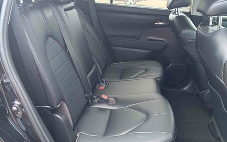 Toyota Highlander, 2023 год, 4 750 000 рублей, 12 фотография