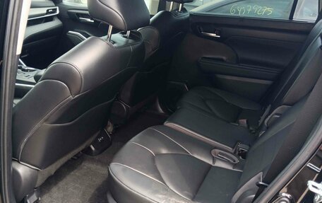 Toyota Highlander, 2023 год, 4 750 000 рублей, 15 фотография