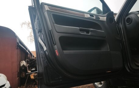 Volkswagen Touareg III, 2007 год, 1 199 999 рублей, 19 фотография