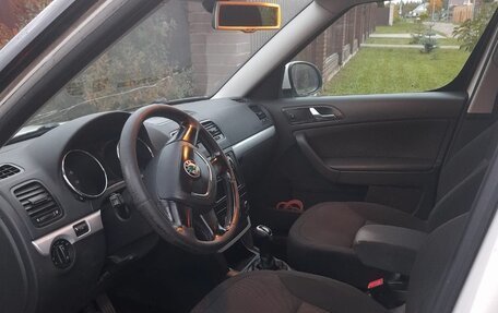 Skoda Yeti I рестайлинг, 2012 год, 450 000 рублей, 3 фотография