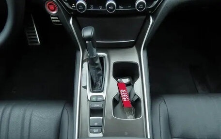 Honda Accord IX рестайлинг, 2022 год, 2 320 000 рублей, 19 фотография