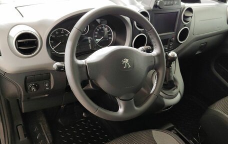 Peugeot Partner II рестайлинг 2, 2017 год, 1 180 000 рублей, 12 фотография