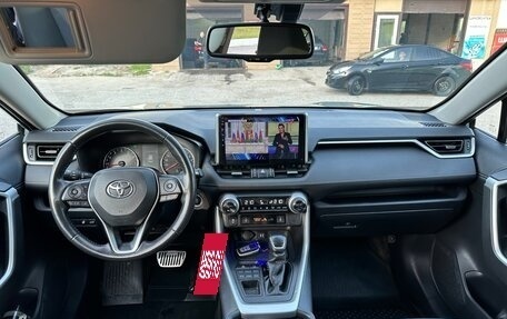 Toyota RAV4, 2020 год, 3 750 000 рублей, 6 фотография