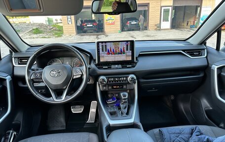 Toyota RAV4, 2020 год, 3 750 000 рублей, 8 фотография