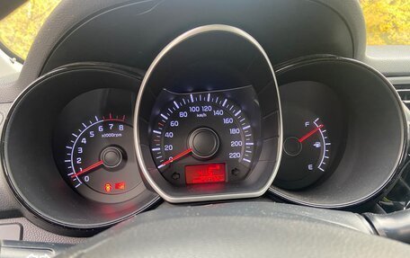 KIA Rio III рестайлинг, 2013 год, 610 000 рублей, 2 фотография