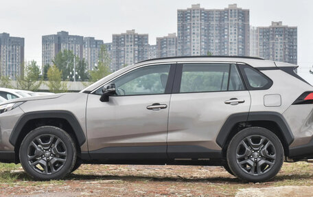 Toyota RAV4, 2025 год, 2 530 000 рублей, 4 фотография