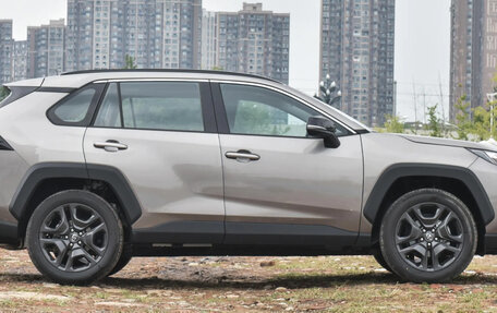 Toyota RAV4, 2025 год, 2 530 000 рублей, 8 фотография