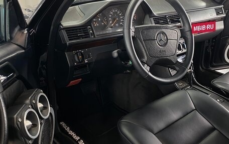 Mercedes-Benz E-Класс, 1995 год, 750 000 рублей, 9 фотография