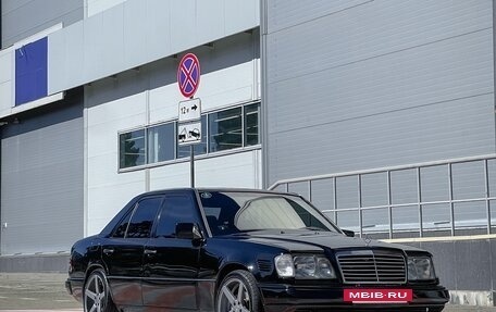 Mercedes-Benz E-Класс, 1995 год, 750 000 рублей, 4 фотография