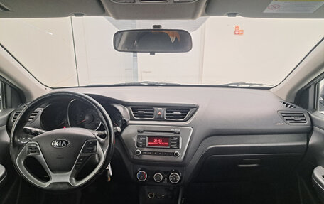 KIA Rio III рестайлинг, 2017 год, 864 000 рублей, 17 фотография