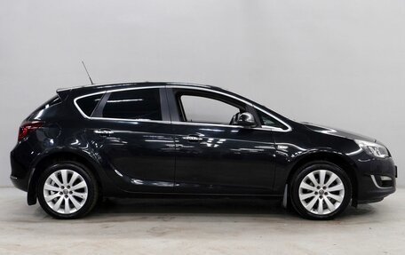 Opel Astra J, 2013 год, 805 000 рублей, 4 фотография