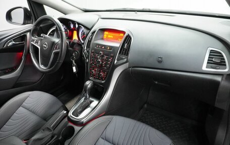 Opel Astra J, 2013 год, 805 000 рублей, 10 фотография