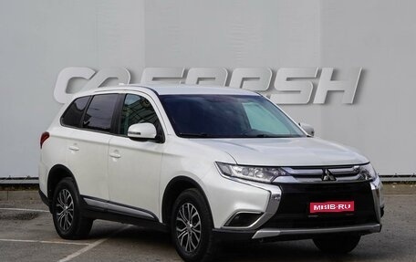 Mitsubishi Outlander III рестайлинг 3, 2018 год, 1 890 000 рублей, 1 фотография