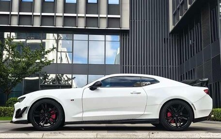 Chevrolet Camaro VI, 2017 год, 2 600 000 рублей, 3 фотография