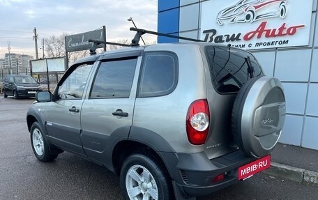 Chevrolet Niva I рестайлинг, 2011 год, 597 000 рублей, 3 фотография