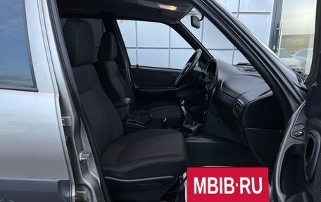 Chevrolet Niva I рестайлинг, 2011 год, 597 000 рублей, 12 фотография