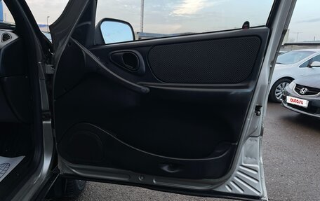 Chevrolet Niva I рестайлинг, 2011 год, 597 000 рублей, 16 фотография