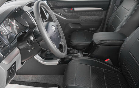 Toyota Land Cruiser Prado 120 рестайлинг, 2007 год, 2 099 000 рублей, 9 фотография