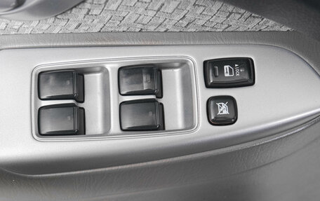 Toyota Land Cruiser Prado 120 рестайлинг, 2007 год, 2 099 000 рублей, 25 фотография