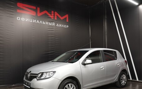 Renault Sandero II рестайлинг, 2015 год, 1 099 000 рублей, 1 фотография