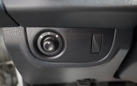 Renault Sandero II рестайлинг, 2015 год, 1 099 000 рублей, 19 фотография