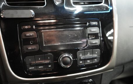 Renault Sandero II рестайлинг, 2015 год, 1 099 000 рублей, 16 фотография