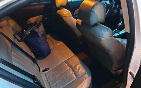 Chevrolet Cruze II, 2011 год, 600 000 рублей, 9 фотография