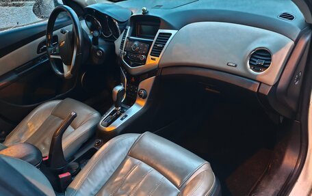 Chevrolet Cruze II, 2011 год, 600 000 рублей, 11 фотография