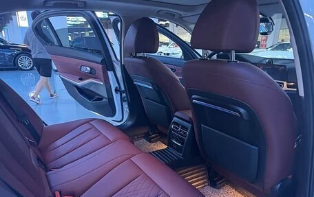 BMW 3 серия, 2022 год, 2 660 000 рублей, 14 фотография