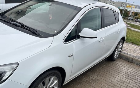 Opel Astra J, 2011 год, 625 000 рублей, 7 фотография
