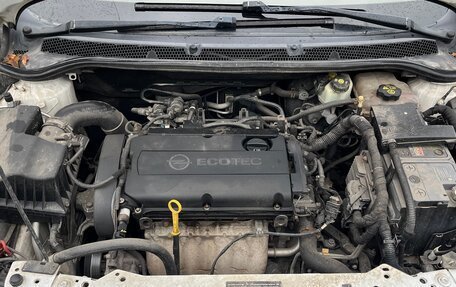 Opel Astra J, 2011 год, 625 000 рублей, 13 фотография