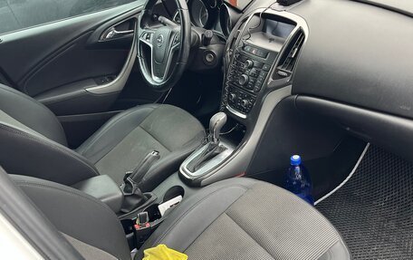 Opel Astra J, 2011 год, 625 000 рублей, 10 фотография