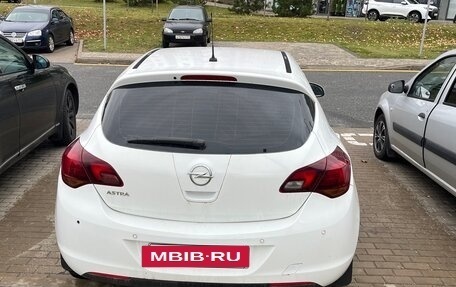 Opel Astra J, 2011 год, 625 000 рублей, 8 фотография