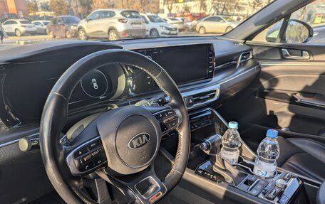 KIA K5, 2021 год, 2 800 000 рублей, 10 фотография