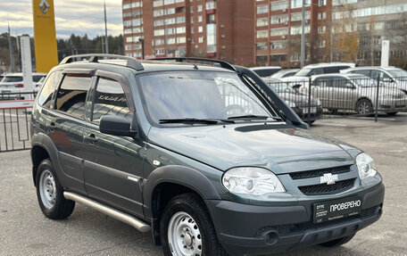 Chevrolet Niva I рестайлинг, 2013 год, 530 000 рублей, 3 фотография
