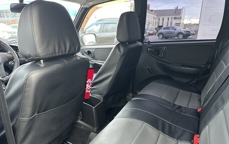 Chevrolet Niva I рестайлинг, 2013 год, 530 000 рублей, 15 фотография