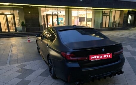 BMW 5 серия, 2021 год, 5 250 000 рублей, 2 фотография